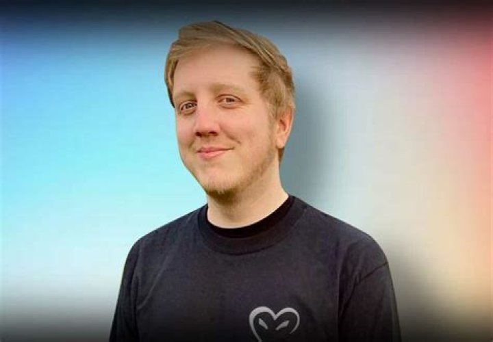 Philza- Wiki, Age, Wife, Net Worth, Ethnicity, Height, Career