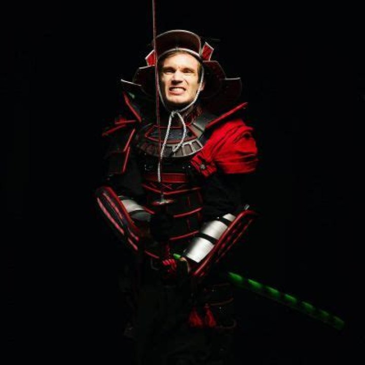 Police Visited PewDiePie House After His Wish Purchase On Suspicion illegal Online Transactions