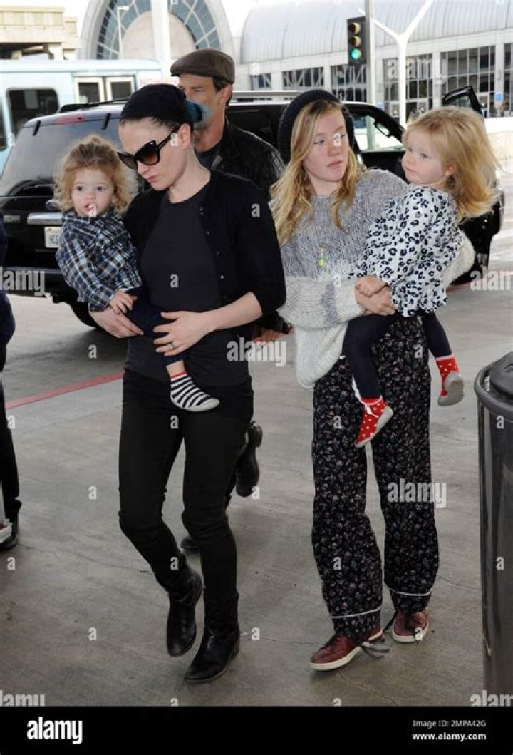 Poppy Moyer- Wiki, Age, Parents, Ethnicity, Net Worth, Height, Career