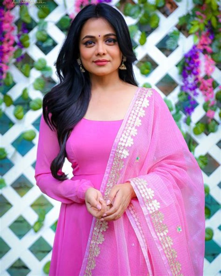 Prarthana Behere- Bio, Height, Age, Net Worth, Husband, Marriage