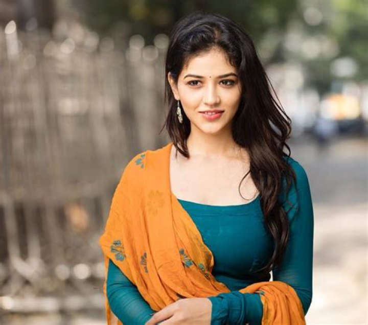 Priyanka Jawalkar- Wiki, Age, Height, Net Worth, Boyfriend, Dating