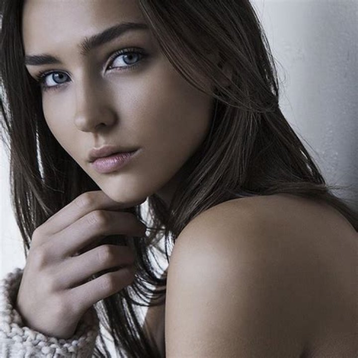 Rachel Cook- Age, Height, Boyfriend, Net Worth, Ethnicity