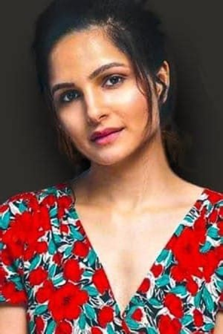 Radha Bhatt- Wiki, Age, Height, Net Worth, Husband, Ethnicity