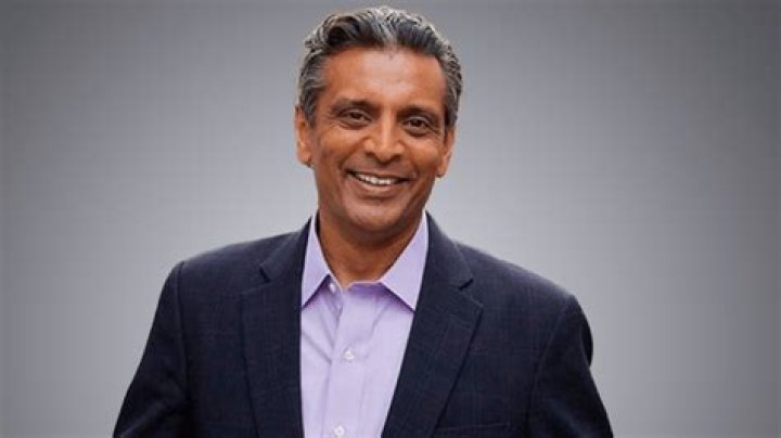 Raj Subramaniam- Wiki, Age, Ethnicity, Wife, Height, Net Worth, Career