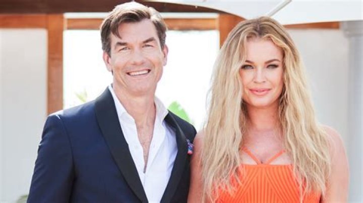 Rebecca Romijn And Jerry O’Connell Will Be Featured As Hosts Of “The Real Love Boat”