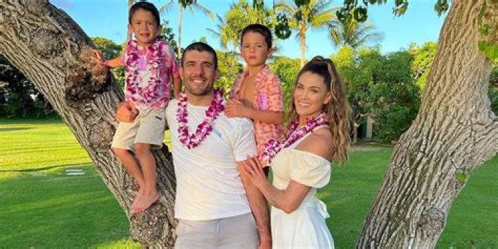 Rener Gracie- Wiki, Age, Height, Net Worth, Wife, Ethnicity