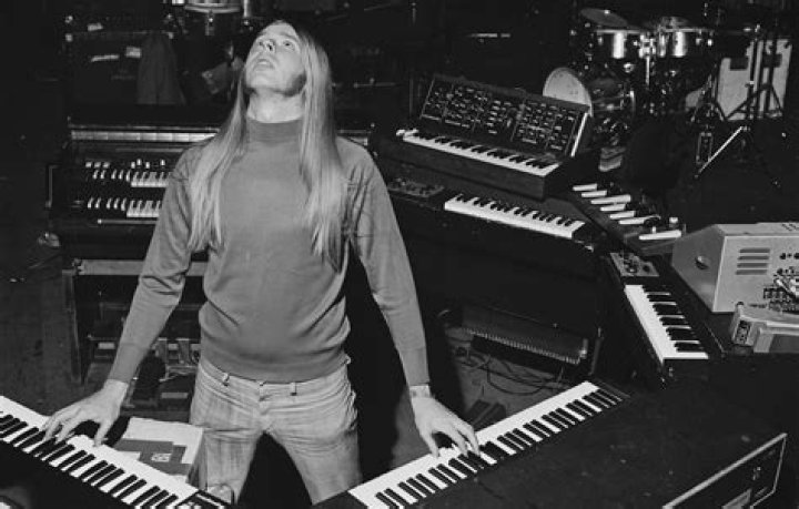 Who Is Rick Wakeman? Wiki, Age, Wife, Ethnicity, Net Worth, Height, Career