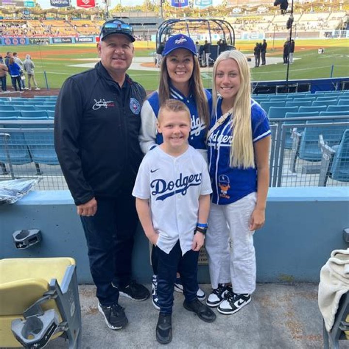 
Robert Hight Health Update: What Happened To Him? Explore His Illness	