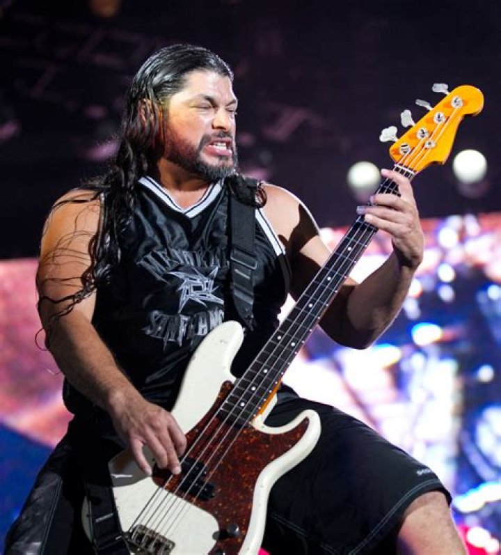 Who is Robert Trujillo? Wiki, Age, Wife, Net Worth, Ethnicity, Songs