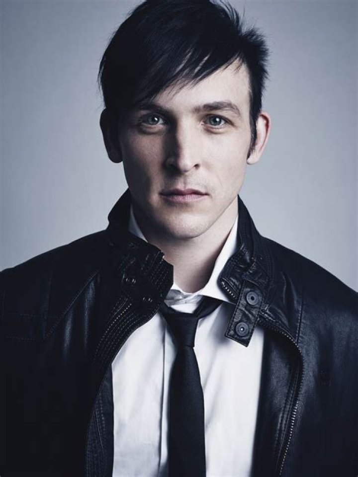 Robin Lord Taylor- Wiki, Age, Wife, Net Worth, Ethnicity, Career