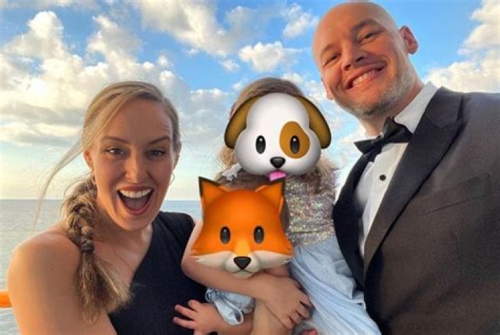 Rochelle Roman- Wiki, Age, Ethnicity, Husband, Height, Net Worth, Career