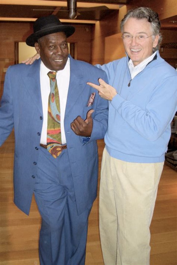 Ron Hall- Wiki, Age, Height, Net Worth, Girlfriend, Ethnicity