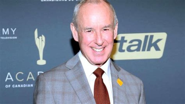 Ron MacLean- Bio, Age, Height, Net Worth, Wife, Marriage