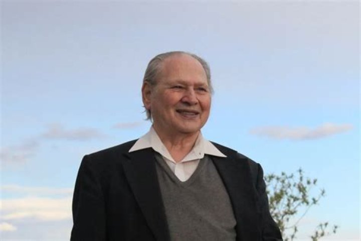 Ronald Wayne- Wiki, Age, Wife, Net Worth, Ethnicity, Career