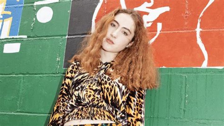 Rosa Walton- Wiki, Age, Boyfriend, Net Worth, Height, Ethnicity