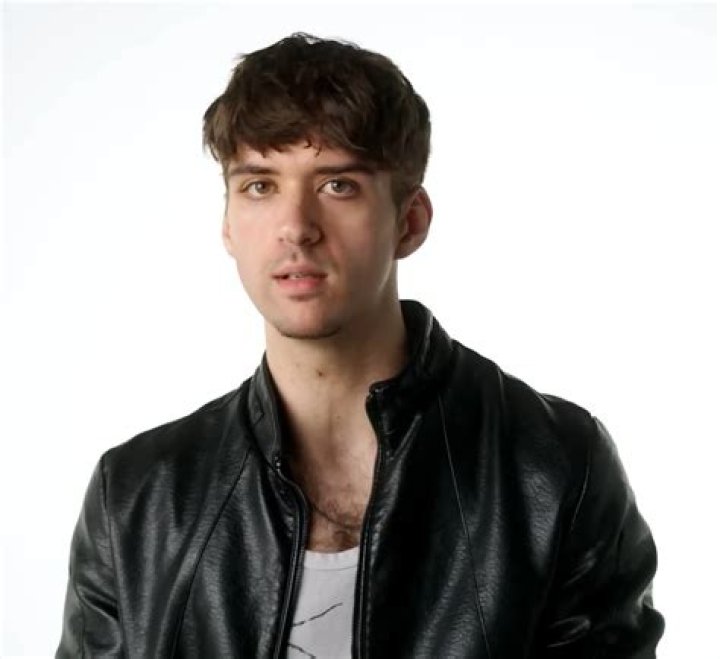 Ruben Sim- Age, Husband, Ethnicity, Net Worth, Height, Career