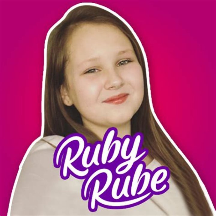 Ruby Rube- Wiki, Age, Height, Boyfriend, Net Worth, Ethnicity