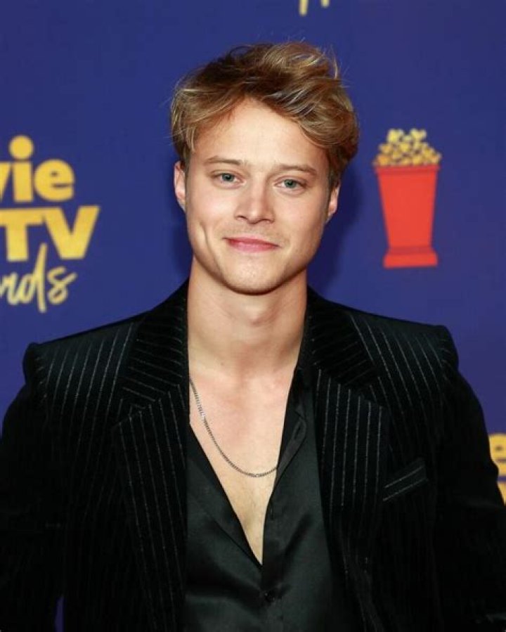 Rudy Pankow- Age, Height, Net Worth, Girlfriend, Career, Nationality