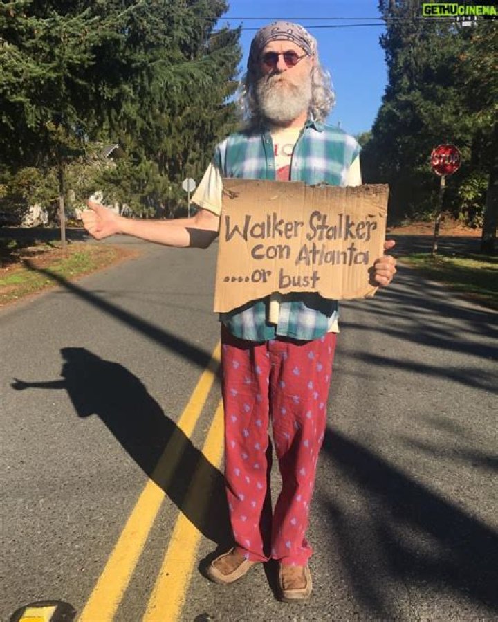 Russell Hodgkinson- Wiki, Age, Height, Net Worth, Wife, Ethnicity