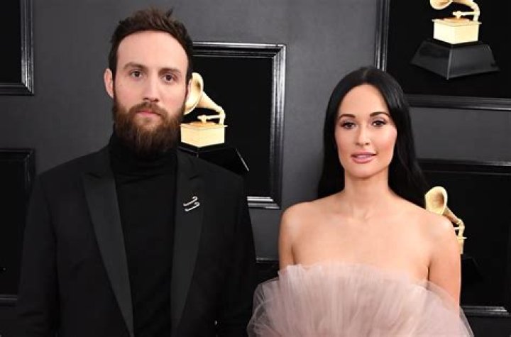 Ruston Kelly- Wiki, Age, Height, Net Worth, Girlfriend, Ethnicity