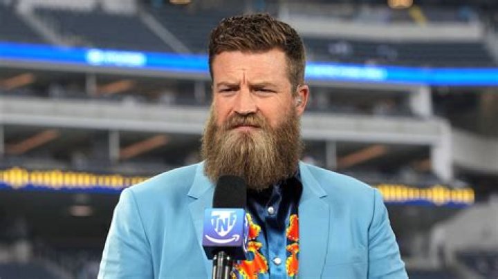Ryan Fitzpatrick- Age, Net Worth, Wife, Height, Weight, Ethnicity