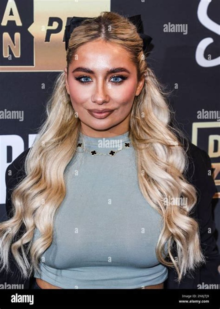 Saffron Barker- Wiki, Biography, Age, Height, Net Worth, Boyfriend