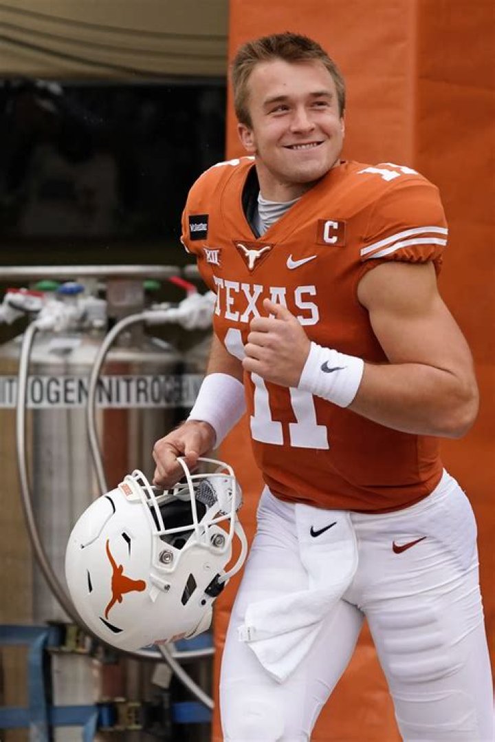 Who is Sam Ehlinger? Wiki, Age, Height, Net Worth, Girlfriend, Dating