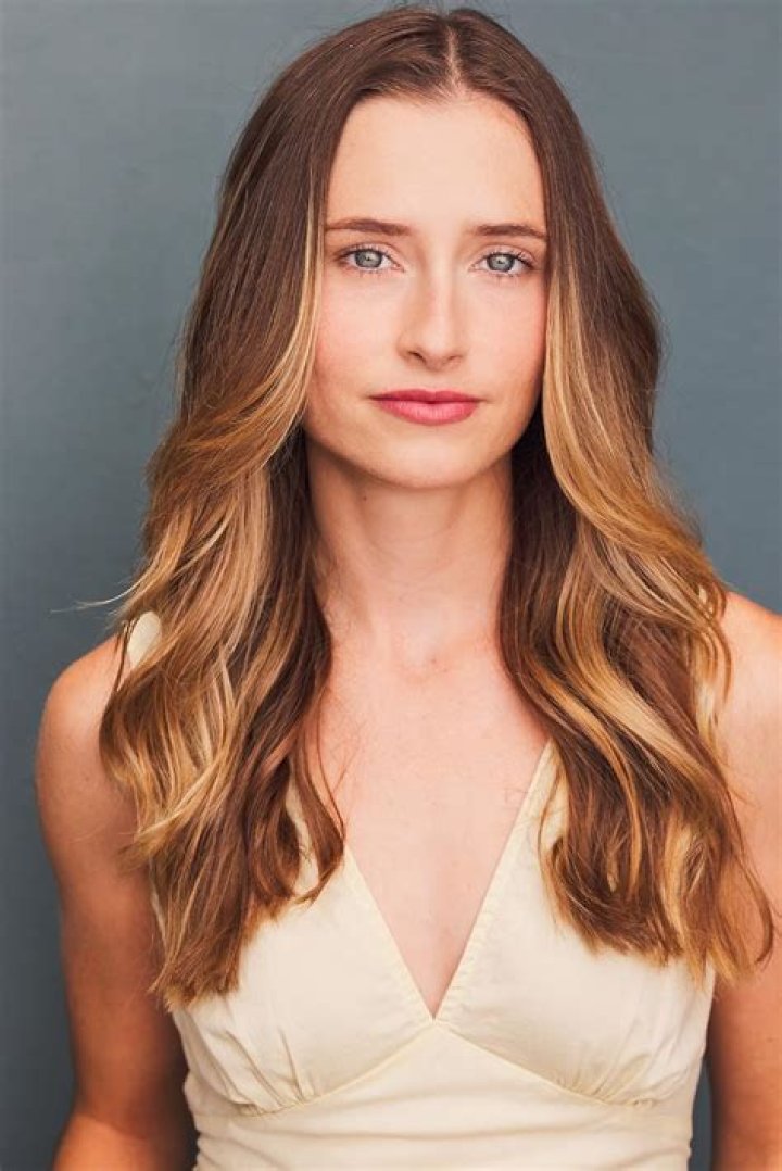 Sarah Hoffmeister- Wiki, Biography, Age, Height, Net Worth, Boyfriend