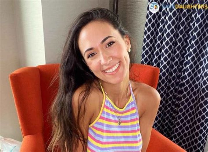 
Who Is Sarah Illustrates? Explore Her Wiki, Net Worth And Age	