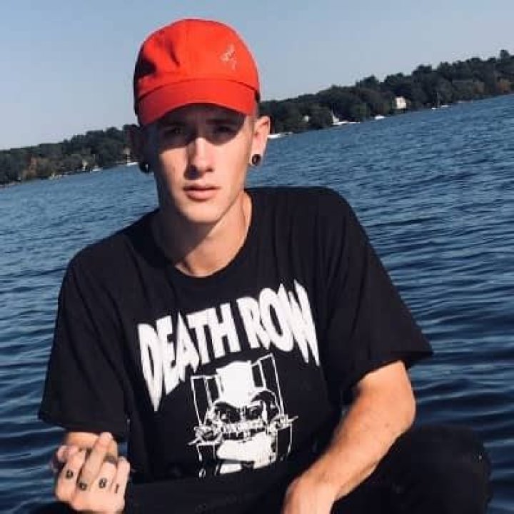 Sawyer Gregory- Age, Girlfriend, Height, Net Worth, Nationality