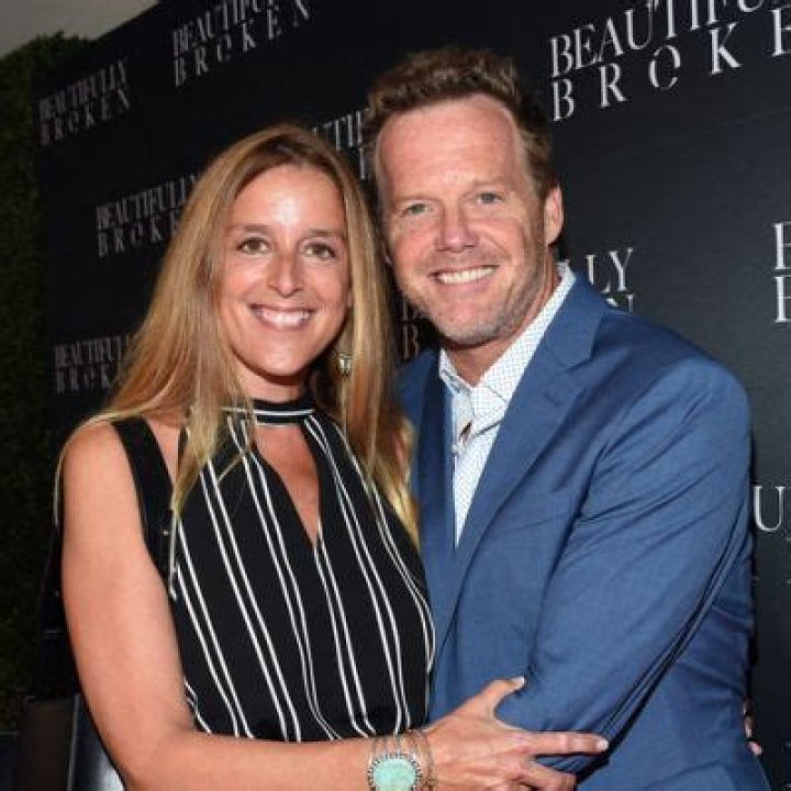 Scott William Winters- Biography, Net Worth, Wife, Age