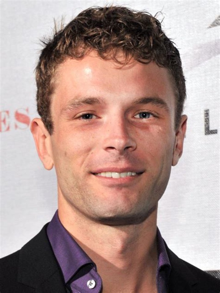 Sebastian Pigott- Wiki, Age, Height, Net Worth, Girlfriend, Ethnicity