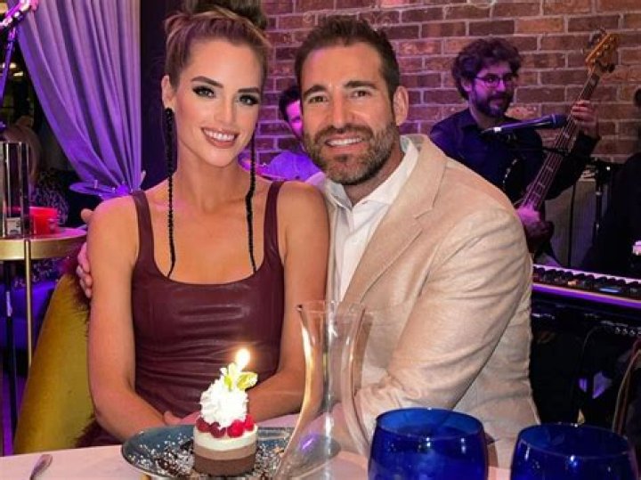 
Alexandra Jarvis Got Married To Her Boyfriend Sergio Ducoulombier	