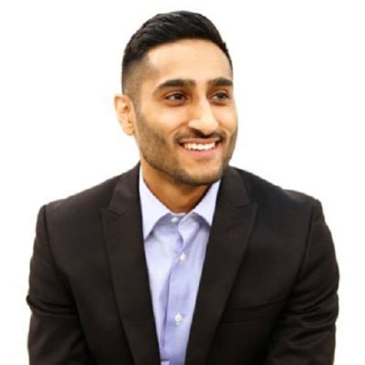 
Shams Charania Net Worth & Salary: How Rich Is He? Achievements Explore	