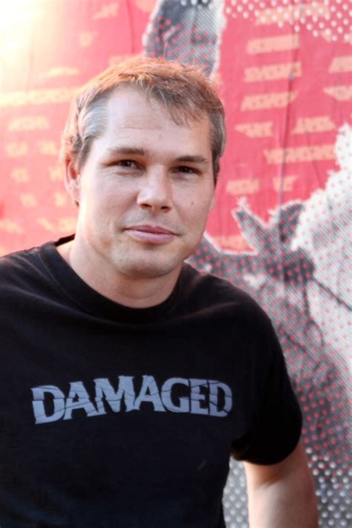 Who Is Shepard Fairey? Wiki, Age, Height, Net Worth, Wife, Marriage, Ethnicity