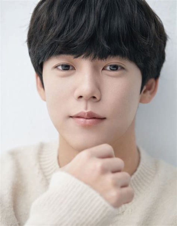 Shin Ian- Wiki, Age, Height, Net Worth, Girlfriend, Ethnicity