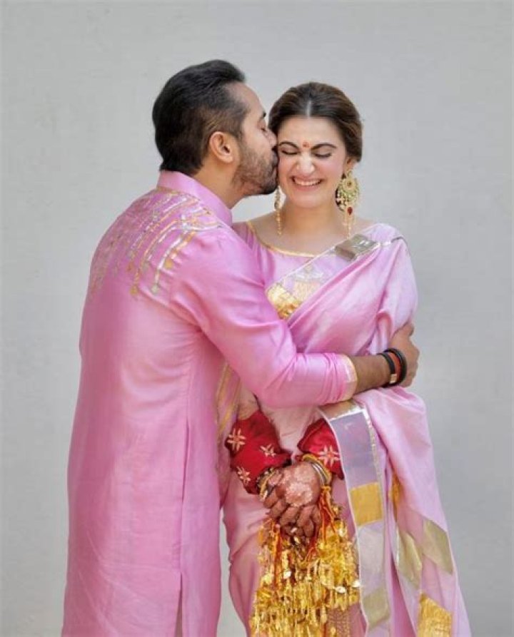 Shivaleeka Oberoi- Wiki, Age, Height, Net Worth, Boyfriend, Ethnicity