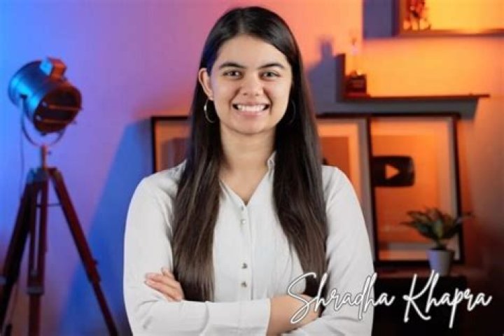 Shradha Khapra- Wiki, Age, Height, Net Worth, Boyfriend, Ethnicity