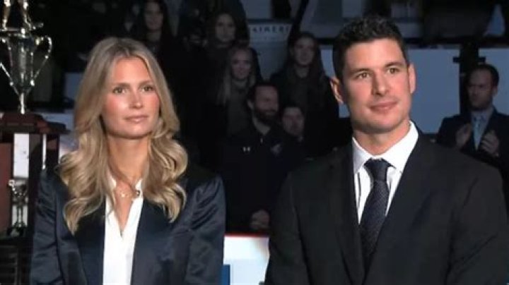 Sidney Crosby- Wiki, Age, Height, Net Worth, Girlfriend, Dating