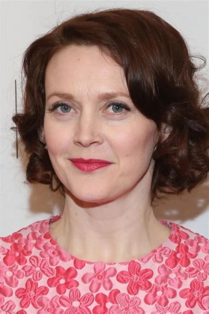 Simone Kirby- Wiki, Age, Height, Net Worth, Husband, Ethnicity