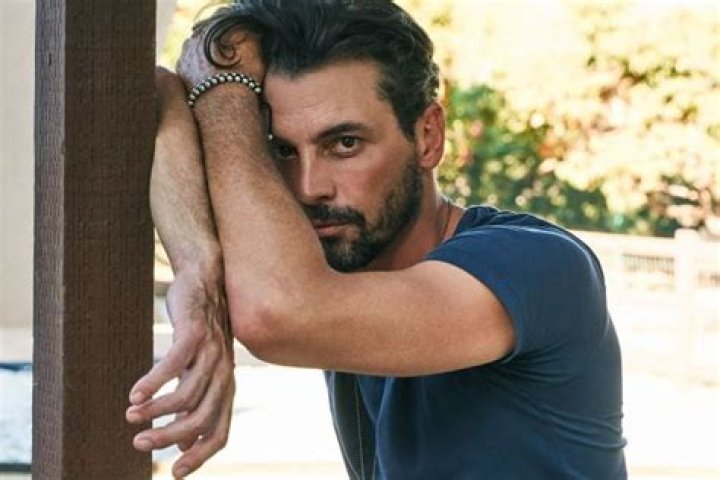 Skeet Ulrich Raised Children As A Single Father Following Divorce from Ex-Wife Georgina Cates