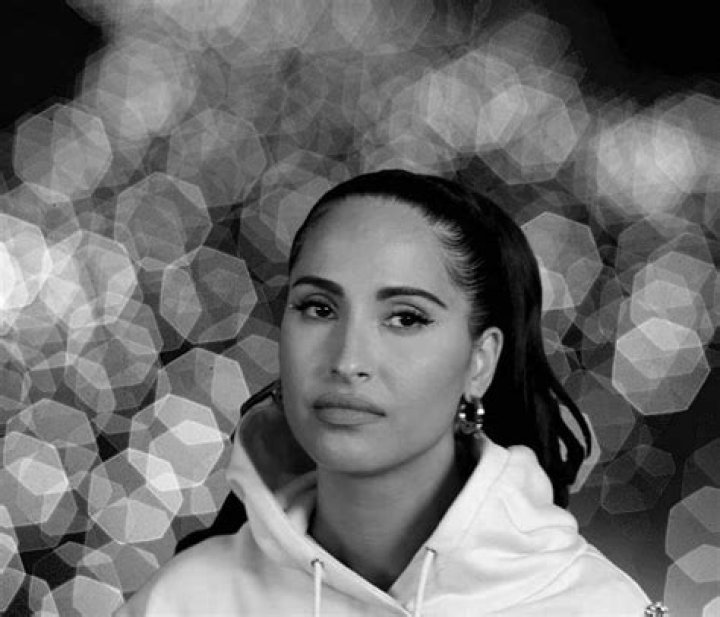 
Snoh Aalegra- Wiki, Age, Ethnicity, Boyfriend, Height, Net Worth, Career	