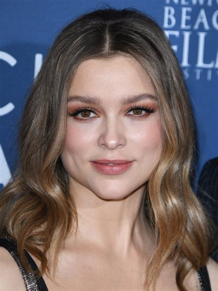 Sophie Cookson- Wiki, Age, Height, Net Worth, Boyfriend, Ethnicity, Career