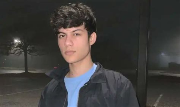 
Stable Ronaldo- Wiki, Age, Girlfriend, Ethnicity, Net Worth, Height	