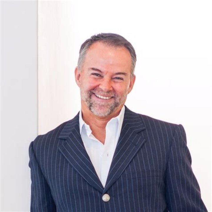 Stephen Jennings- Net Worth, Bio, Age, Wife, Ethnicity, Height, Career