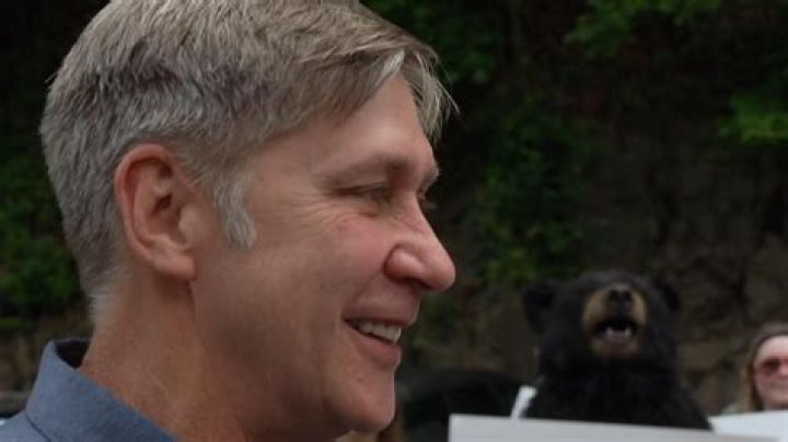 Steve Hartman- Age, Wife, Net Worth, Height, Ethnicity