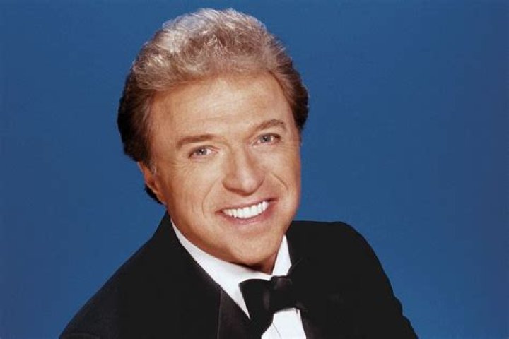 Who Is Steve Lawrence? Wiki, Age, Height, Net Worth, Wife, Marriage