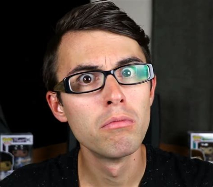 Steve Terreberry- Age, Girlfriend, Height, Net Worth, Nationality