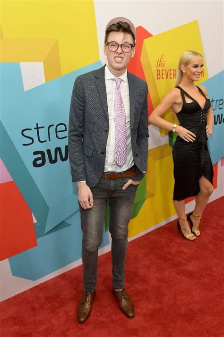 Who is Steven Suptic? Wiki, Age, Height, Wife, Net Worth, Ethnicity