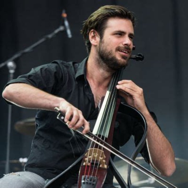 After A Sudden Breakup With His Fiancée, Stjepan Hauser Surprised Fans With A New Girlfriend